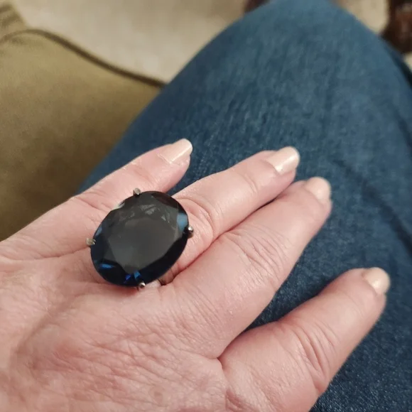 London Blue Topaz Statement Ring in Silver sz 7 - Picture 8 of 9